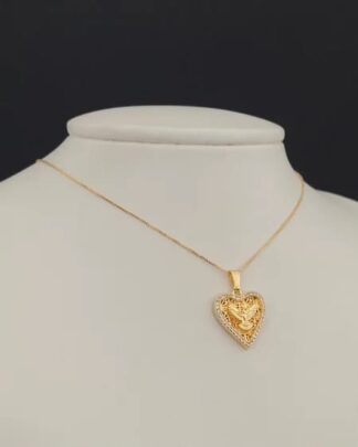 Colar Coração Vazado com Divino Espírito Santo banhado a ouro 18k