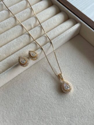 Conjunto Colar e Brinco Gota Fusion Cristal e Micro zircônias Banhado a Ouro 18k