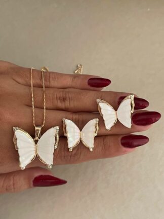 Conjunto Colar e Brincos Borboletas em Madrepérola Acetinada Banhado a Ouro 18k